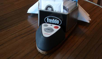 南美洲多家Freddo冰淇淋连锁店安装多嘴猫呼叫器